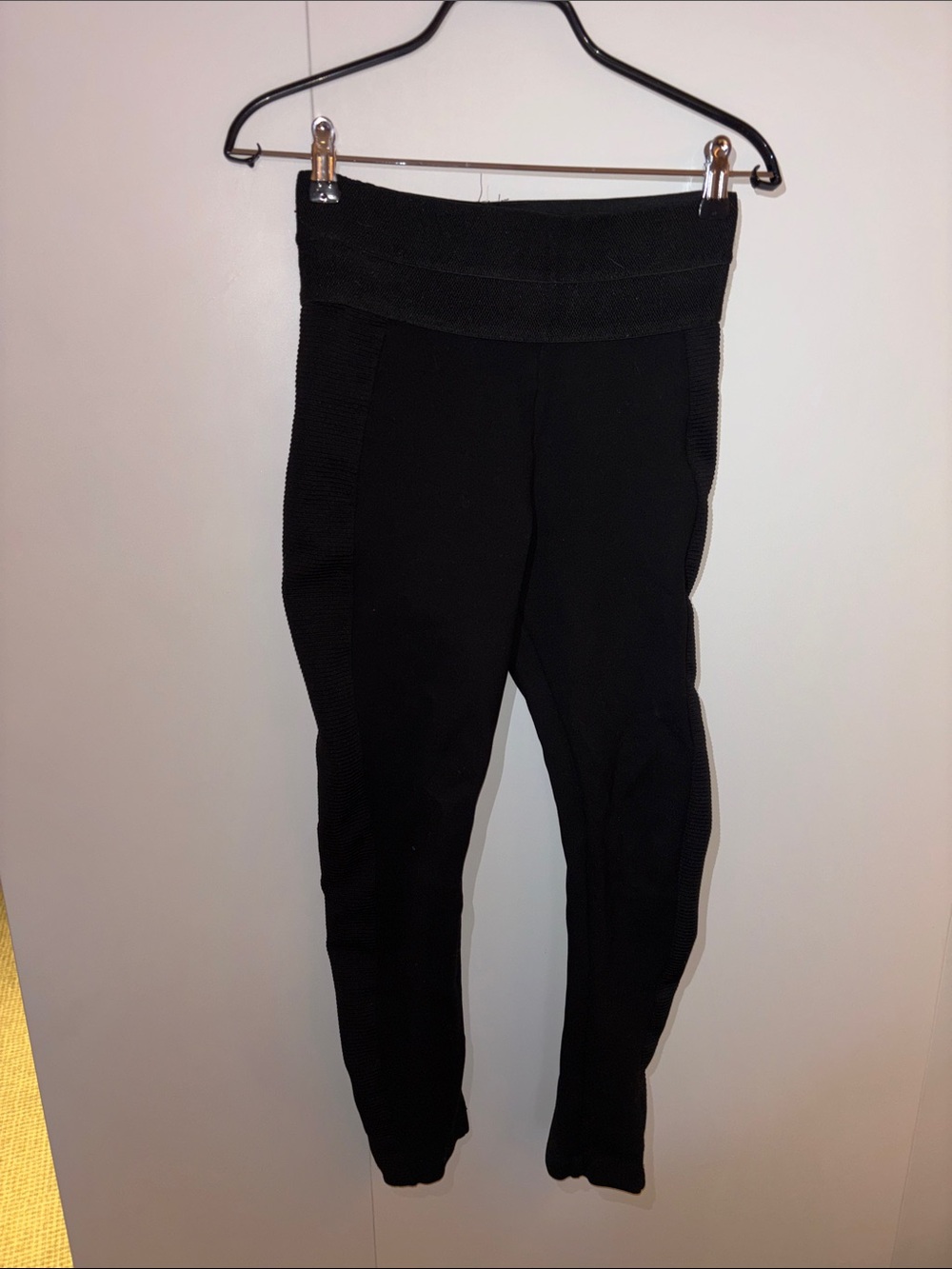 Zara Black Ribbed-Waist Leggings